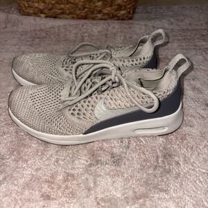 Nike Women's Sneakers in Gray and White